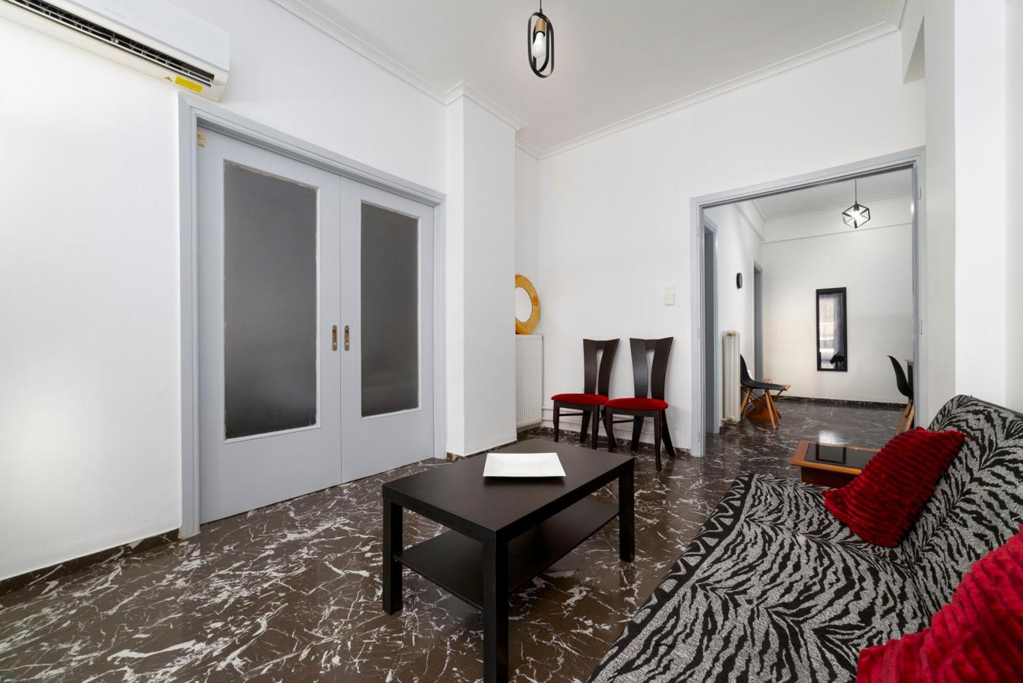 Local Urban Living 2Bd Apartment In Athens Ngoại thất bức ảnh